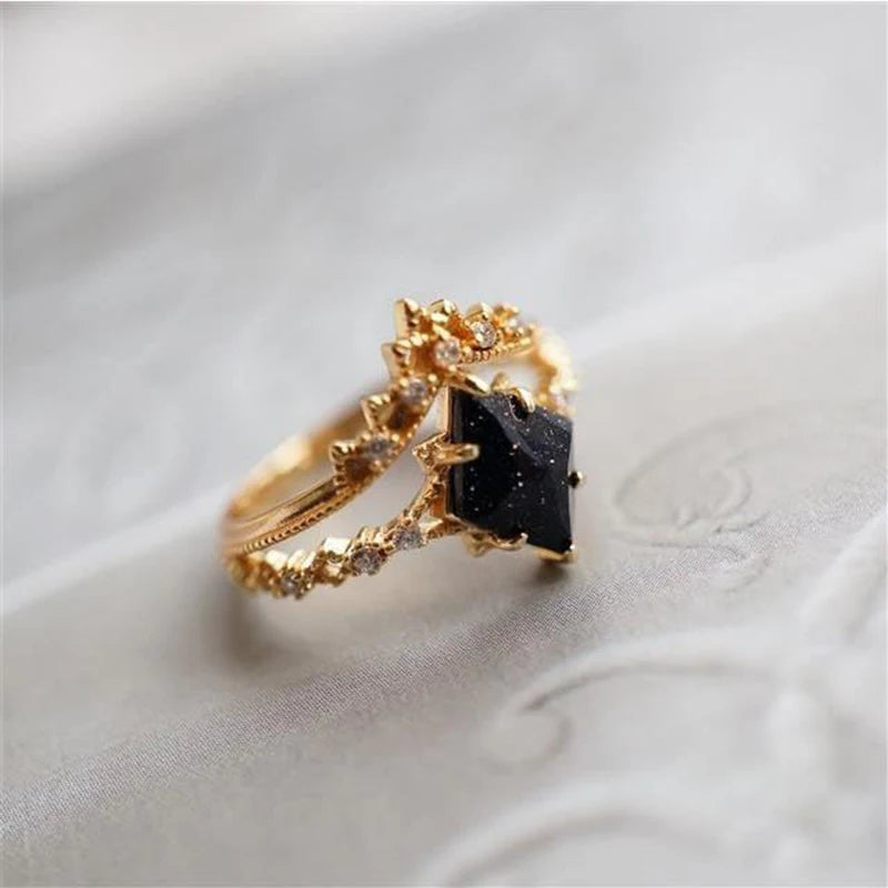 Silver Rhombus Black Crystal Ring – Elegant Geometric Statement Ring