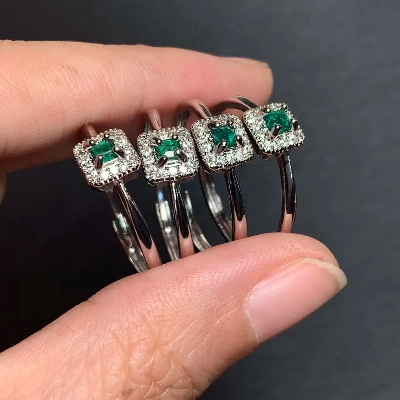 Natural Emerald Adjustable Ring – Vintage Gemstone Ring for Women
