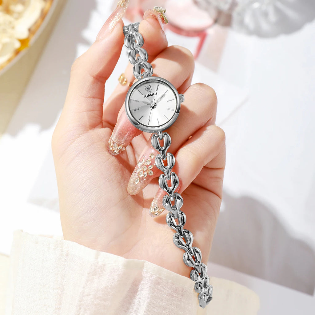 Elegant Women's Quartz Watch – Small Dial Heart Chain Bracelet Minimalist Wristwatch