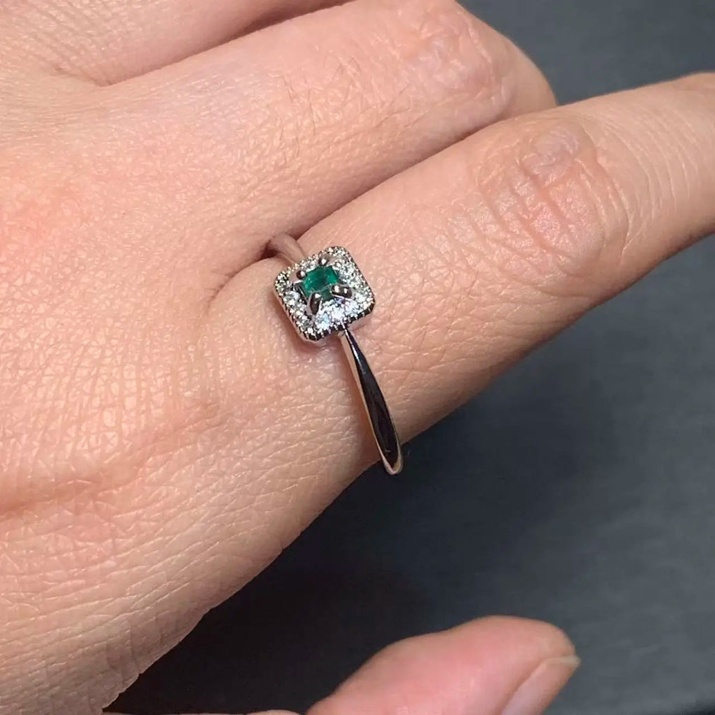 Natural Emerald Adjustable Ring – Vintage Gemstone Ring for Women