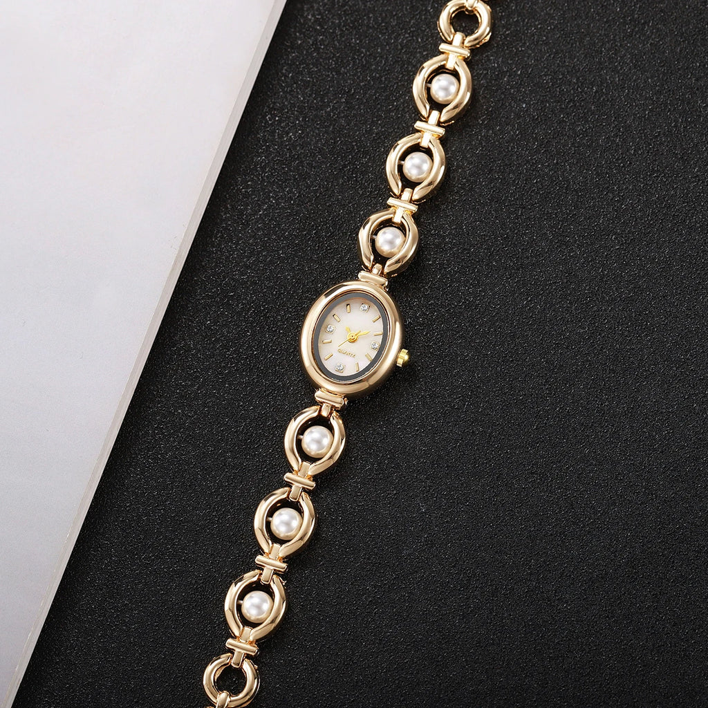 Elegant Pearl Bracelet Women's Diamond Quartz Watch – Fashion Ladies Wristwatch