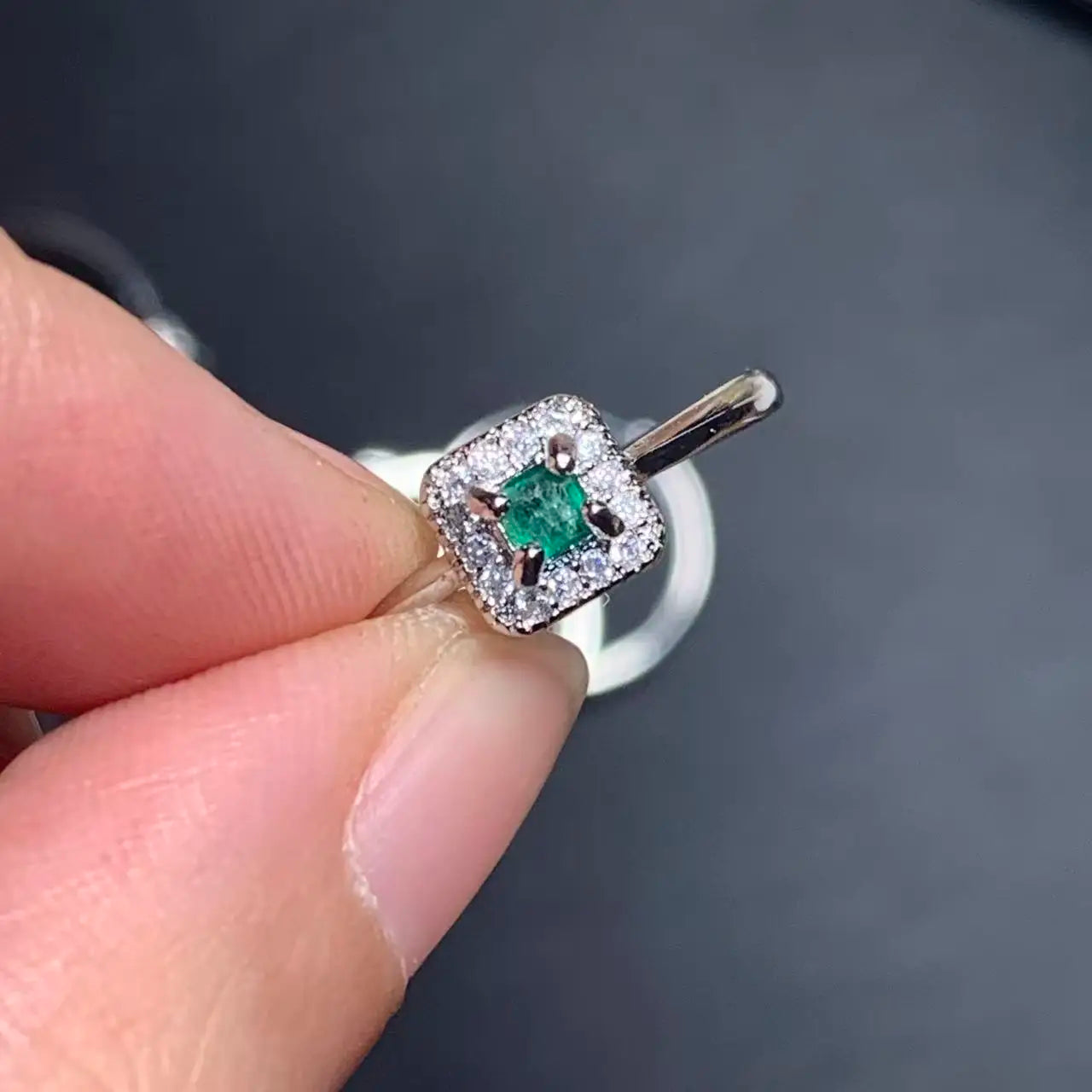 Natural Emerald Adjustable Ring – Vintage Gemstone Ring for Women
