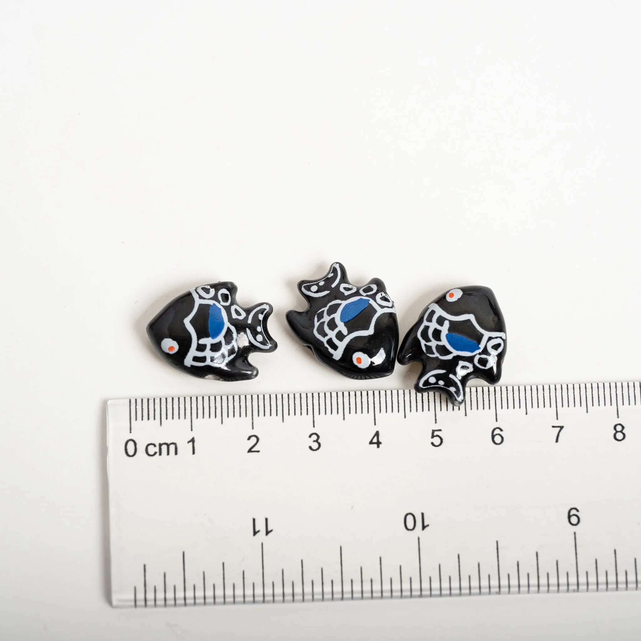 Handmade Black Pattern Fish Ceramic Beads – Painted DIY Loose Beads for Bracelet & Necklace (5pcs)