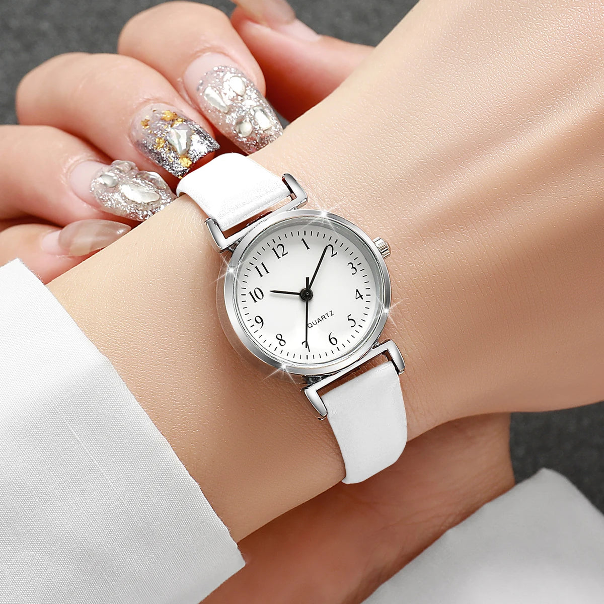 Fashion Small Dial Women's Quartz Watch – Leather Band Analog Wristwatch