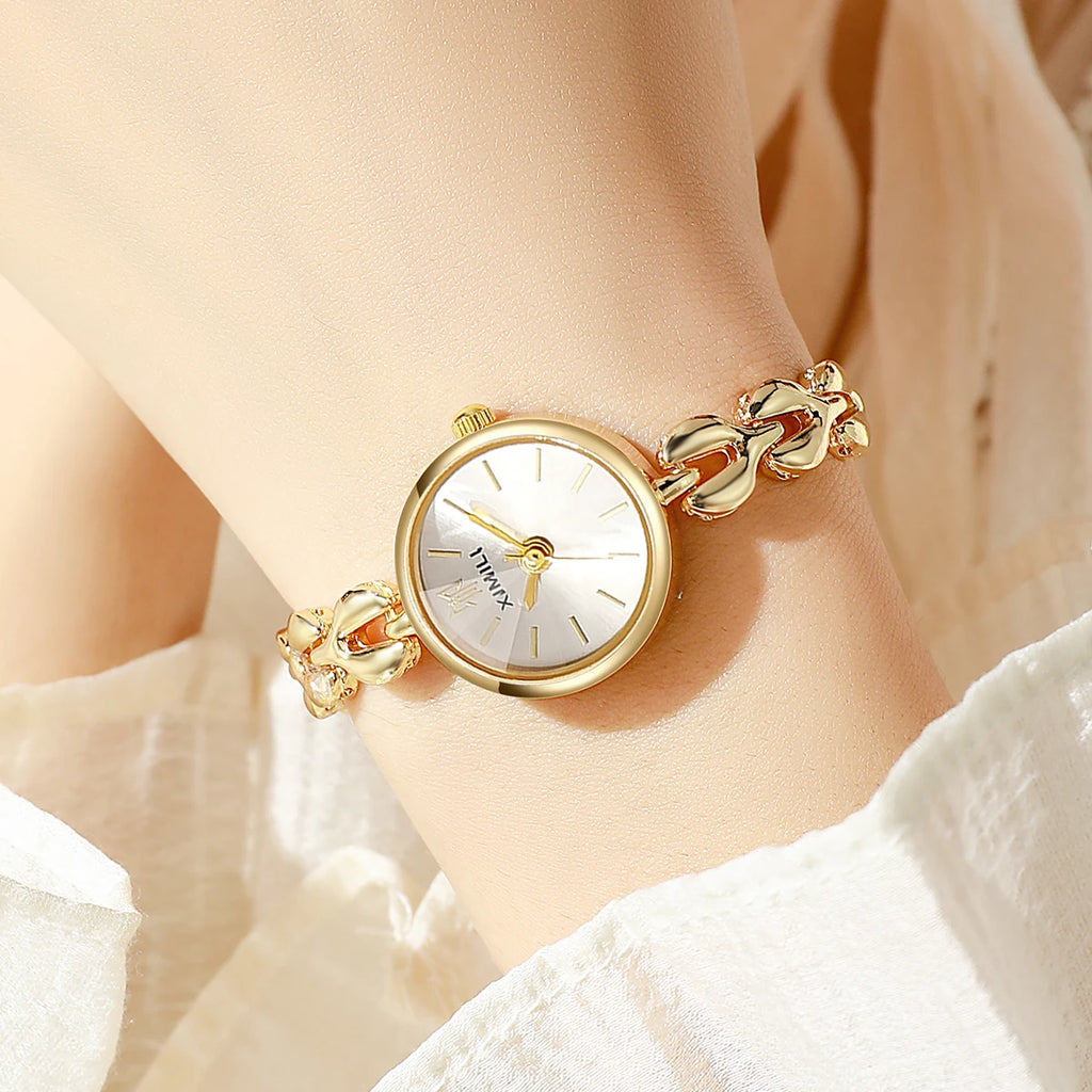 Elegant Women's Quartz Watch – Small Dial Heart Chain Bracelet Minimalist Wristwatch
