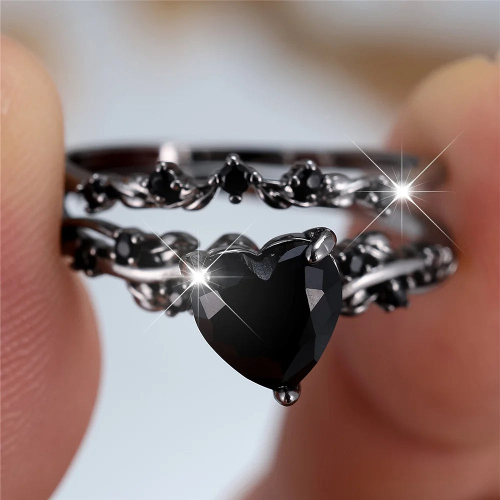 Black Red Zircon Heart Engagement Ring Set for Women, Vintage Black Gold Color, Bridal Wedding Bands