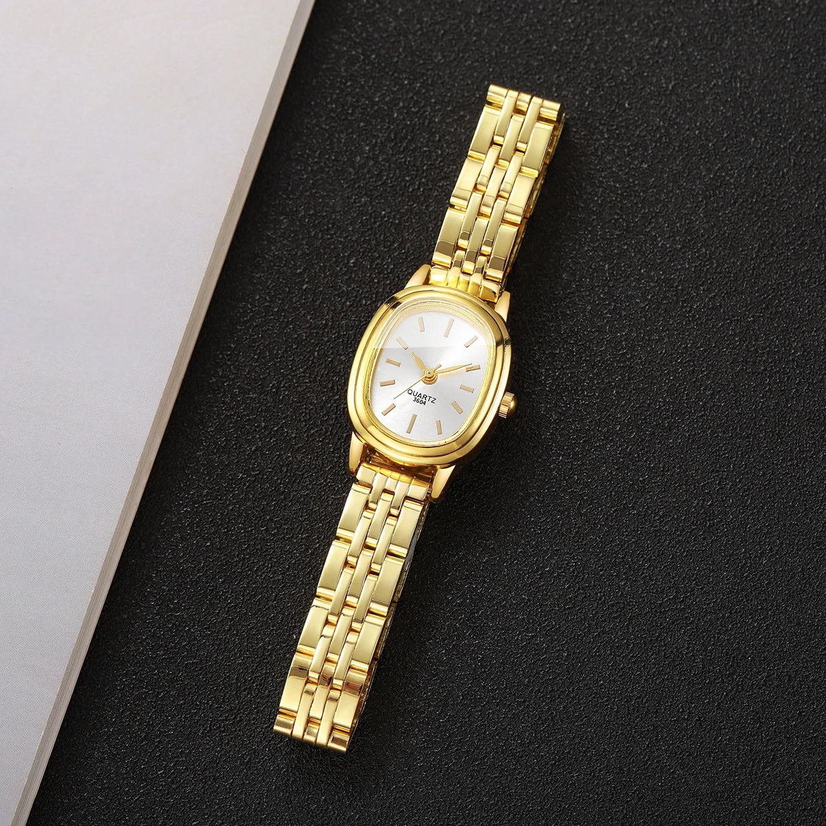 Elegant Oval Dial Women's Quartz Watch – Fashion Ladies Wristwatch Gift