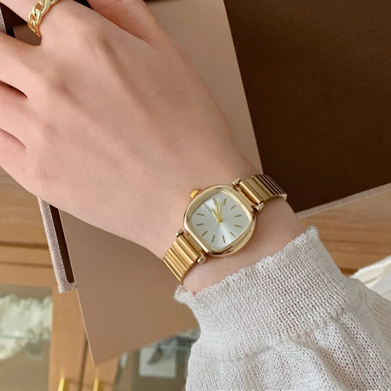 Luxury Women's Quartz Watch – Adjustable Stainless Steel Strap