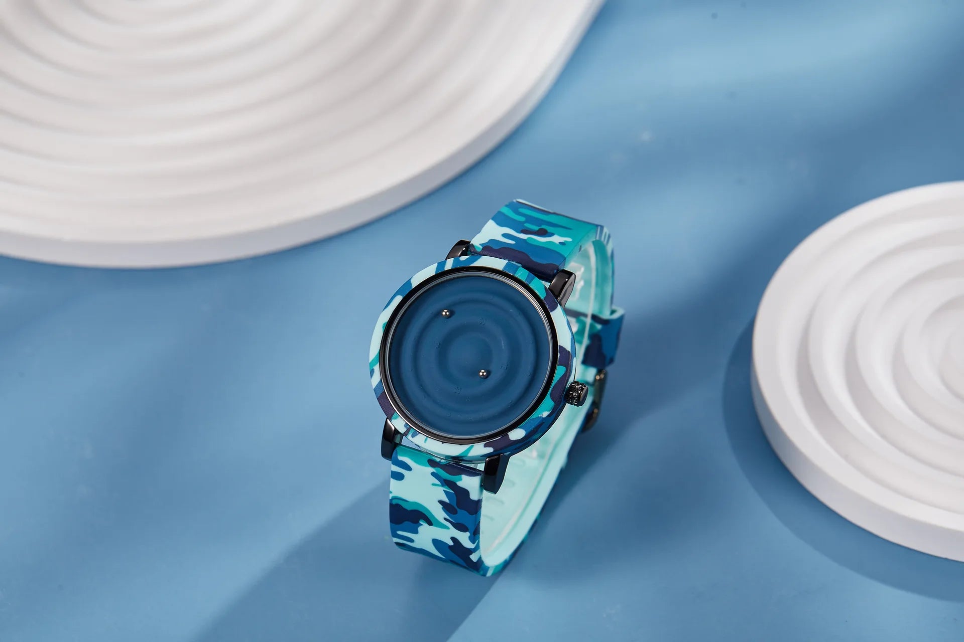 Magnetic Pointer Watch – Waterproof Quartz for Men & Women